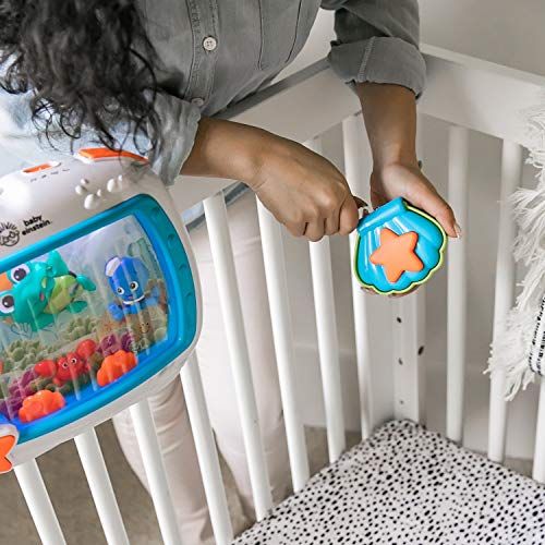  [아마존베스트]Baby Einstein Sea Dreams Soother Musical Crib Toy and Sound Machine, Newborns +