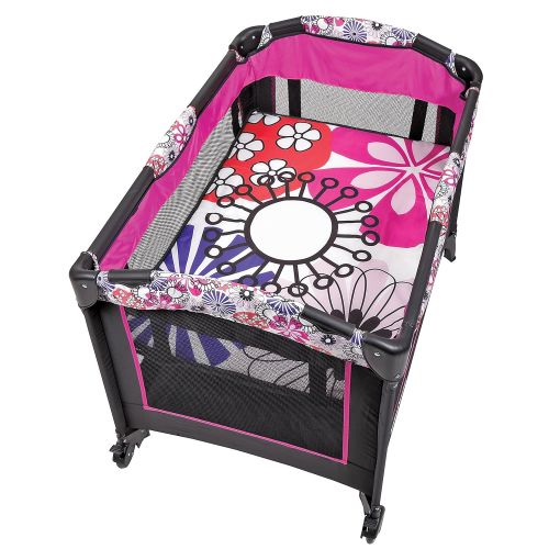  Baby Trend Nursery Center Playard, Mums