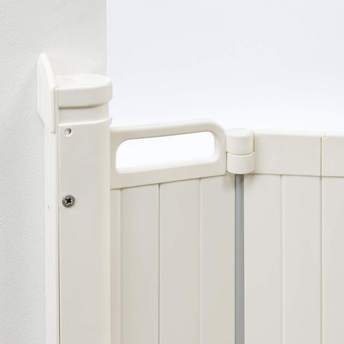  Babydan BabyDan Guard Me Retractable Safety Gate. Fits Spaces Between 21.7 - 35.2. Mounted Height 28 - White