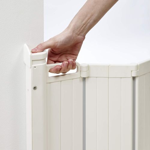  Babydan BabyDan Guard Me Retractable Safety Gate. Fits Spaces Between 21.7 - 35.2. Mounted Height 28 - White