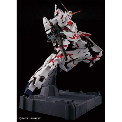 반다이 Bandai Hobby PG RX-0 Unicorn Gundam Model Kit (160 Scale)