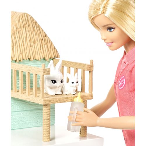 바비 Barbie Pet Rescue Center Playset with Doll, 8 Animals & Accessories