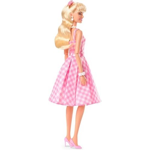 바비 Barbie The Movie Doll, Margot Robbie as, Collectible Doll Wearing Pink & White Gingham Dress with Daisy Chain Necklace