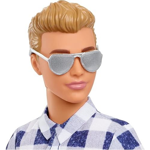 바비 Barbie Doll & Accessories, It Takes Two Camping Set with Cooler, Map & More, Blonde Ken Doll with Blue Eyes in Plaid Shirt