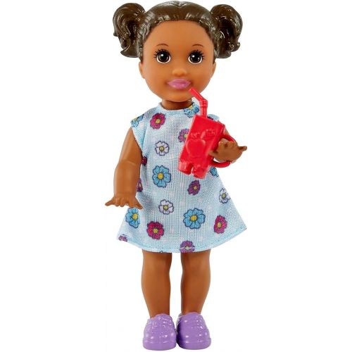 바비 Barbie Careers Doll & Playset, Teacher Theme with Blonde Fashion Doll, 1 Brunette Toddler Doll, Furniture & Accessories