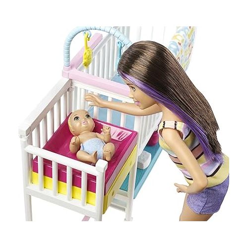 바비 Barbie Skipper Babysitters Inc Dolls & Playset, Nap 'n Nurture Nursery, Skipper Doll, Baby Doll, Crib & 10+ Accessories, Working Toy Bouncer