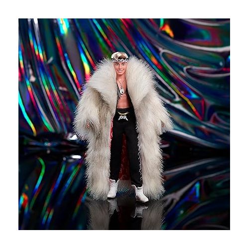 바비 Barbie The Movie Collectible Ken Doll Wearing Big Faux Fur Coat and Black Fringe Vest with Bandana (Amazon Exclusive)