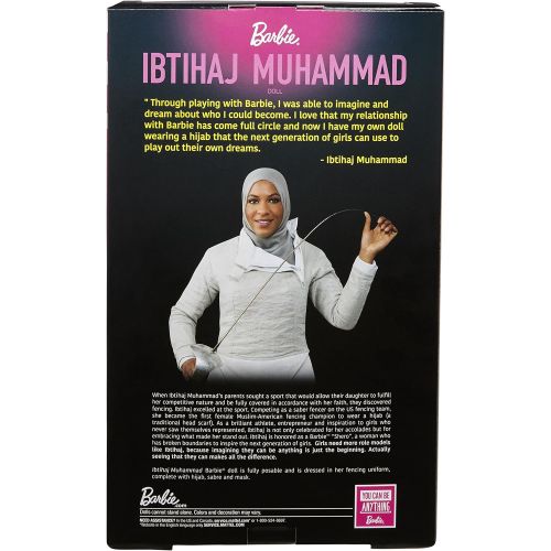 바비 Ibtihaj Muhammad Barbie Doll with Fencing Uniform, Hijab, Sabre and Mask