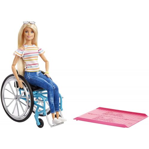 바비 Barbie Fashionistas Doll #132, Multicolor