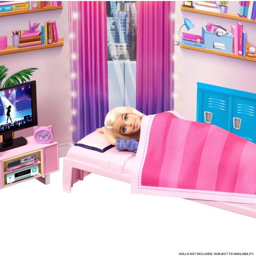 바비 Barbie: Big City, Big Dreams Dorm Room Playset with 2 Beds, Couch, Bean Bag Chair, Bedroom Furniture, Decor & Accessories, Gift for 3 to 7 Year Olds