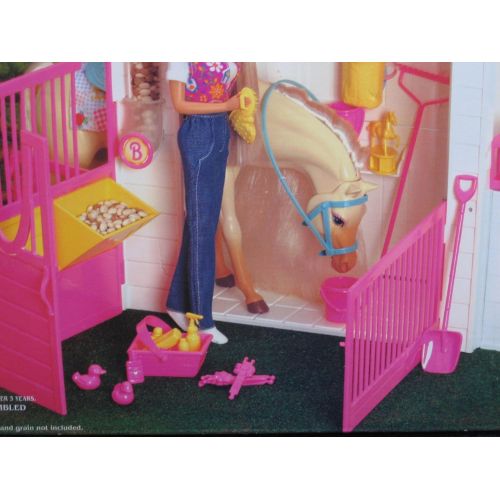 바비 Barbie FEEDING FUN STABLE Playset w Accessories (1996)