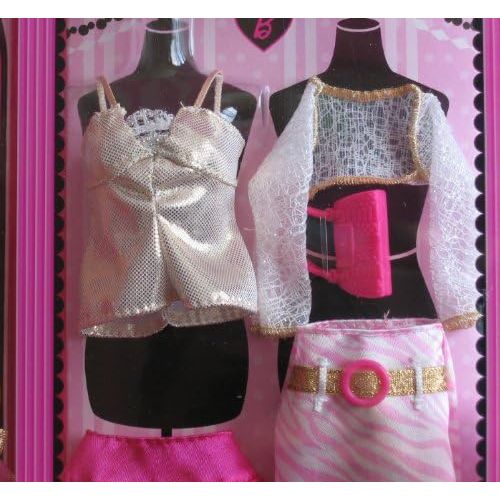 바비 Barbie Doll & Fashions Giftset w 5 Outfits & Doll - Toys R Us Exclusive (2008)