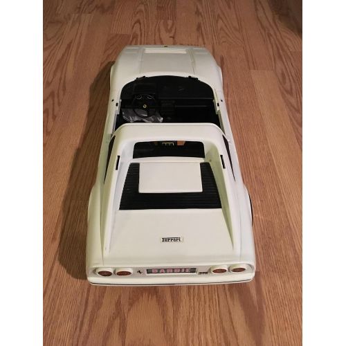 바비 Barbie Ferrari Vehicle Fastback Style Car (1990)