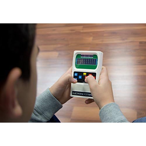  [아마존베스트]Basic Fun Classic, Retro Handheld Football Electronic Game