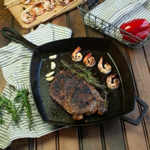  Bayou Classic 7433 Cast Iron Square Skillet, 12, Black Cast Iron