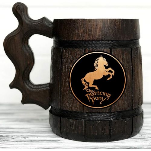  [아마존베스트]BeardedMugs Prancing Pony Mug. Lord of the Rings Gift. The Prancing Pony Wooden Hobbit Mug. Frodo Prancing Pony Pub Inspired Tankard. Beer Mug. LOTR Gift. Beer Tankard Wooden Stein #75/0.6L /