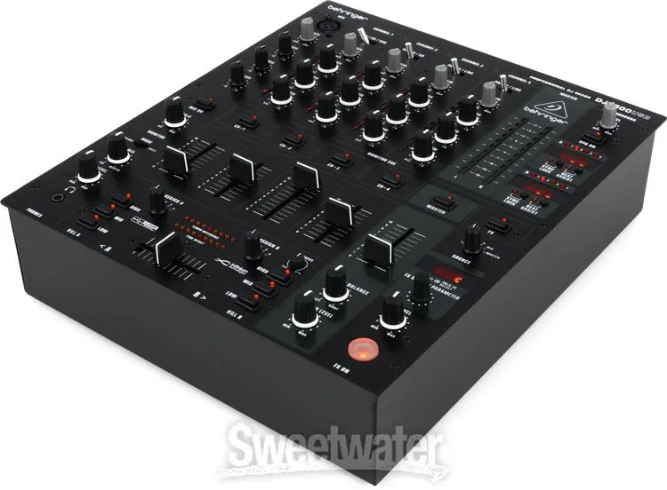  Behringer Pro Mixer DJX900USB 4-channel DJ Mixer