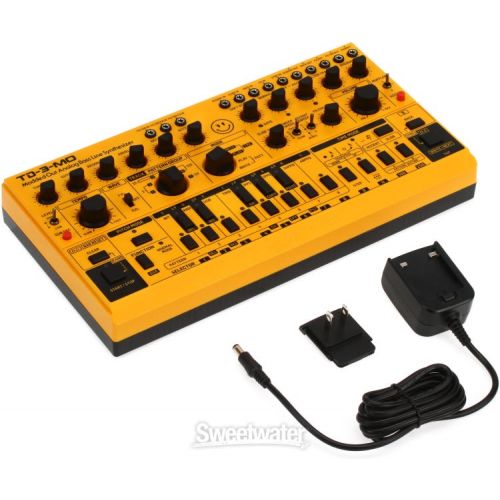 Behringer TD-3-MO-AM Analog Bass Line Synthesizer with Decksaver Cover - Yellow