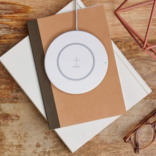 벨킨 [아마존 핫딜] [아마존핫딜]Belkin Boost Up Wireless Charging Pad 7.5W  Fast iPhone Wireless Charger for iPhone XS, XS Max, XR, X, 8, 8 Plus, AirPods 2 (Compatible w/ Samsung, LG, Sony, more)