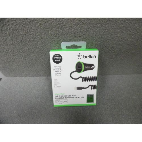 벨킨 Belkin Boost Up Universal Lightning Car Charger with ChargeSync Cable and USB Passthrough (4 Feet)