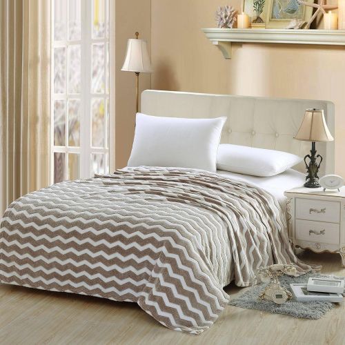  Ben&Jonah Plush Zigzag Modern Chevron Micro Fleece Blanket - Beige (King)