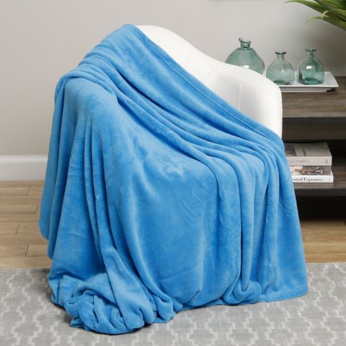  Ben&Jonah Ultra Soft Light Blue Design Full Size Microplush Blanket