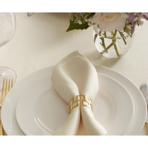  [아마존베스트]Benson Mills Beauvalle Extra Wide Spillproof Tablecloth (18 X 18 Napkins Set of 4, Beige)