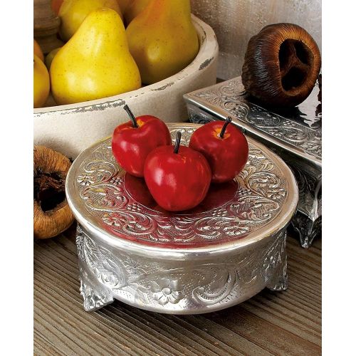  Benzara Intricately Designed Aluminum Cake Stand, Set Of 4, Silver