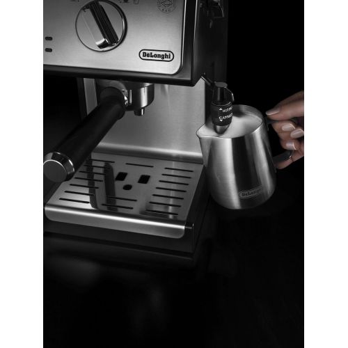  Besuchen Sie den De’Longhi-Store DeLonghi ECP 35.31 Espresso Siebtragermaschine | Siebtragerhalter mit Aluminium Finish | Professionelle Milchschaum Duese | Filtereinsatz fuer 1 oder 2 Tassen | Auch fuer Pads Geeigne