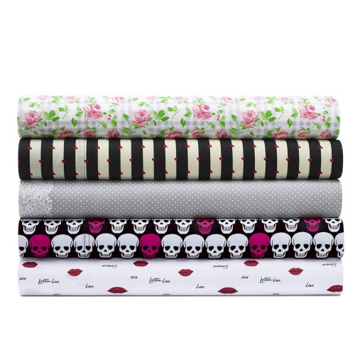  Betsey Johnson Sheet Set, Queen, Love Lips