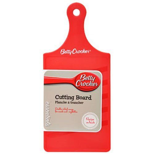  Bundle of 7 Betty Crocker Essential Starter Kitchen Gadgets- Includes Measuring Cups, Measuring Spoons, Spatula, Cutting Board, Pizza Cutter, Scissors, 2 Cup Measuring Cup Plus SIX