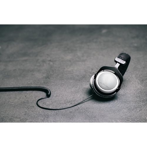  Beyerdynamic beyerdynamic DT 880 PRO semi-open Studio Headphone