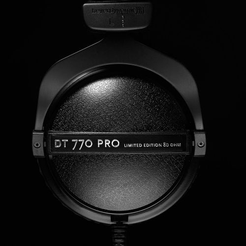  Beyerdynamic DT 770 PRO 250 ohm Closed-back Studio Mixing Headphones