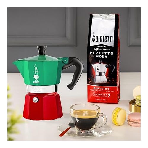  Bialetti - Moka Express Italia Collection: Iconic Stovetop Espresso Maker, Makes Real Italian Coffee, Moka Pot 3 Cups (4.3 Oz - 130 Ml), Aluminium, Colored in Red Green Silver