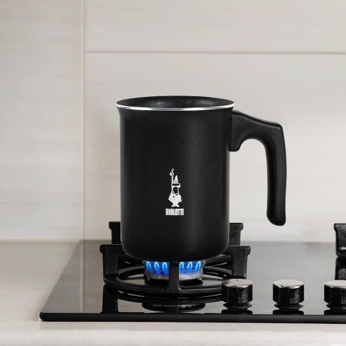  Bialetti Tutto Crema Milchaufschaumer 3 Tassen mit Doppelsieb fuer einen stabilen Milchschaum, 0.5 L, schwarz