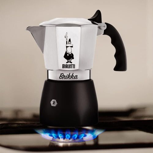  Bialetti - New Brikka, Moka Pot, the Only Stovetop Coffee Maker Capable of Producing a Crema-Rich Espresso, 4 Cups (5,7 Oz), Aluminum and Black