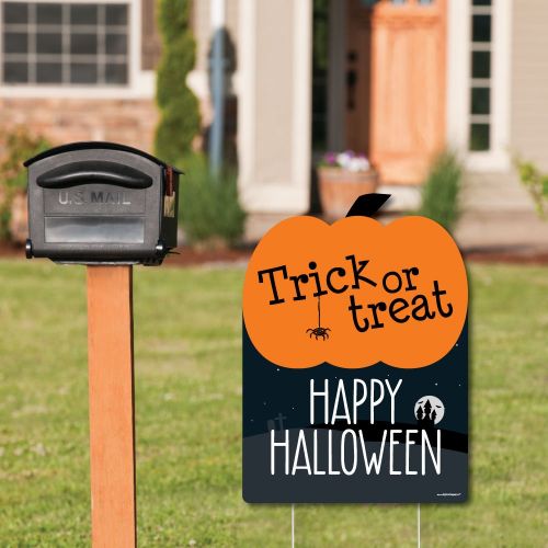  Big Dot of Happiness Trick or Treat - Outdoor Halloween Decorations - Happy Halloween Yard Sign - Welcome Yard Sign