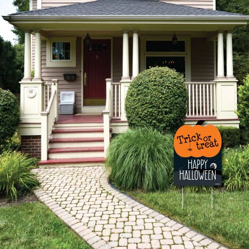  Big Dot of Happiness Trick or Treat - Outdoor Halloween Decorations - Happy Halloween Yard Sign - Welcome Yard Sign