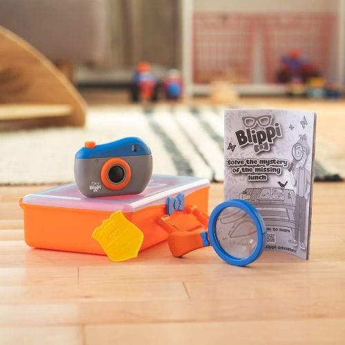  [아마존베스트]Blippi Detective Roleplay Set - Carry Case, Camera, Personalized Yellow Badge, Magnifying Glass, Activity Sheets for Ultimate Toddler and Young Child Mystery Adventure - Exclusive