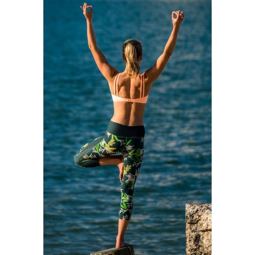  Body+Glove Body Glove Womens Guava Roam Capri Capri Leggings