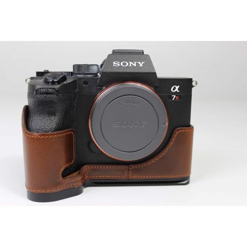  A7R IV Case, BolinUS Handmade Genuine Real Leather Half Camera Case Bag Cover Metal Bracket for Sony A7R IV / A9 II Bottom Opening Version + Hand Strap (Type1, Coffee)