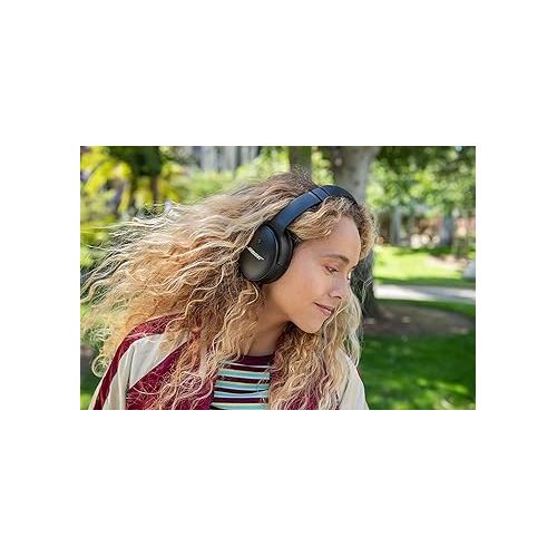 보스 Bose QuietComfort 45 Bluetooth Wireless Noise Cancelling Headphones - Triple Black (Renewed)
