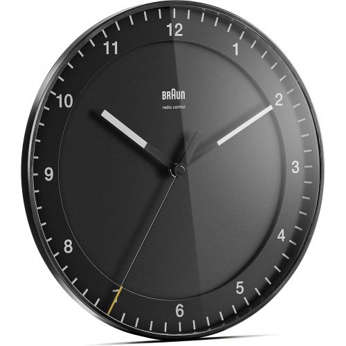브라운 Braun Klassische grosse Funkwanduhr Mitteleuropaische Zeitzone (MEZ/GMT+1) mit leisem Uhrwerk, leicht lesbares Zifferblatt, 30cm Durchmesser, schwarzes Modell BC17B-DCF.