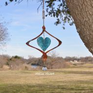 BreezeWayArtists Helix Heart Wind Spinner Spinner - Outdoor Garden Gifts Parents Grand Other Options: Hummingbird, Cross, Dove, Heart, Cardinal, Butterfly