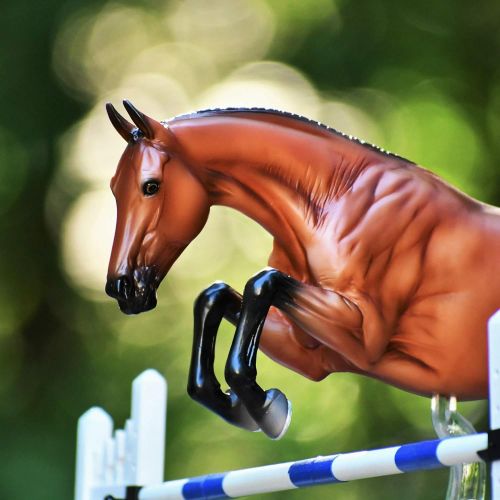  Breyer Snowman Famous Show Jumper