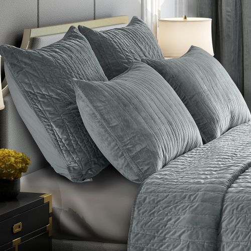  Brielle Premium Heavy Velvet Quilt Set with Cotton Backing, King, Off White