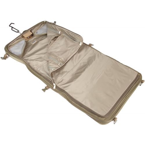  Briggs & Riley Baseline Compact Tri-Fold Garment Bag,Olive,14x22x8.5