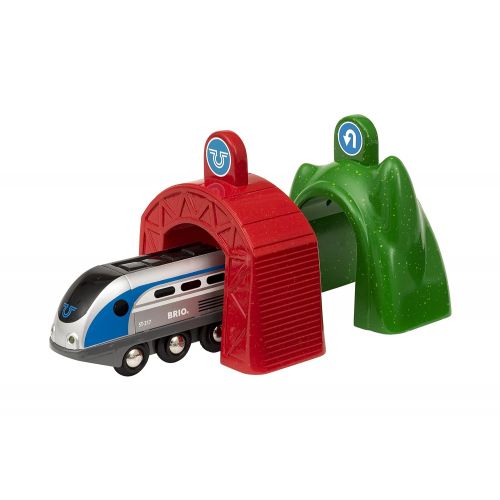  Brio World Smart Tech - 33834 Smart Engine with Action Tunnels | 3 Piece Train Toy with Accessories for Kids Ages 3 and Up