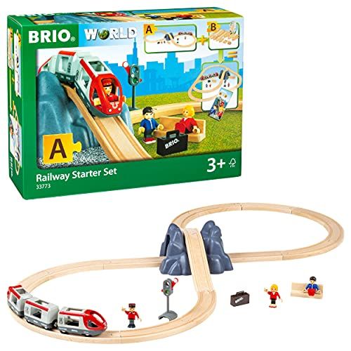  BRIO World - 33773 Railway Starter Set | 26 Piece Toy Train with Accessories and Wooden Tracks for Kids Age 3 and Up