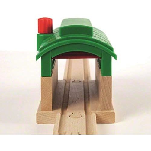  BRIO World 33574 - Train Garage - 1 Piece Wooden Toy Train Accessory for Kids Age 3 and Up